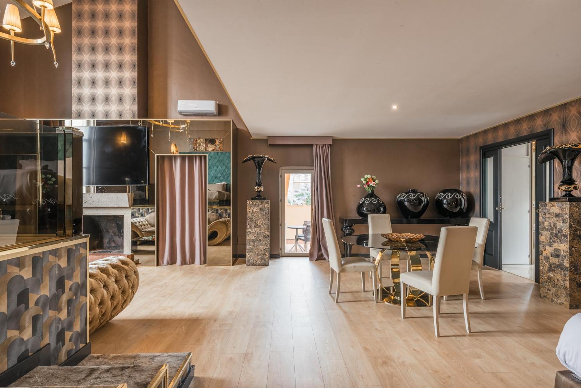 Penthouse - Private Rom